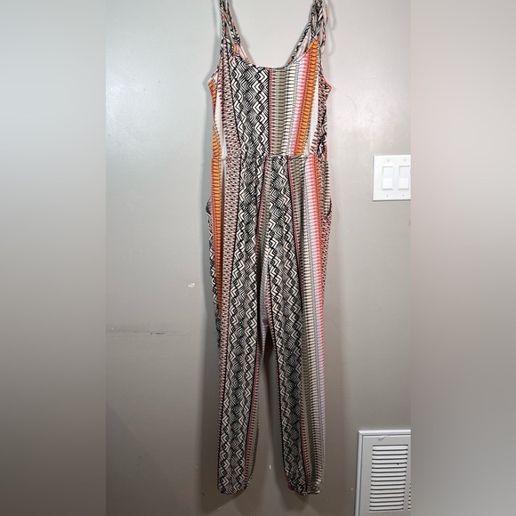 BCBGeneration Pull On Elastic Waist And Cuff Multi Jumpsuit Sz M - Picture 5 of 5